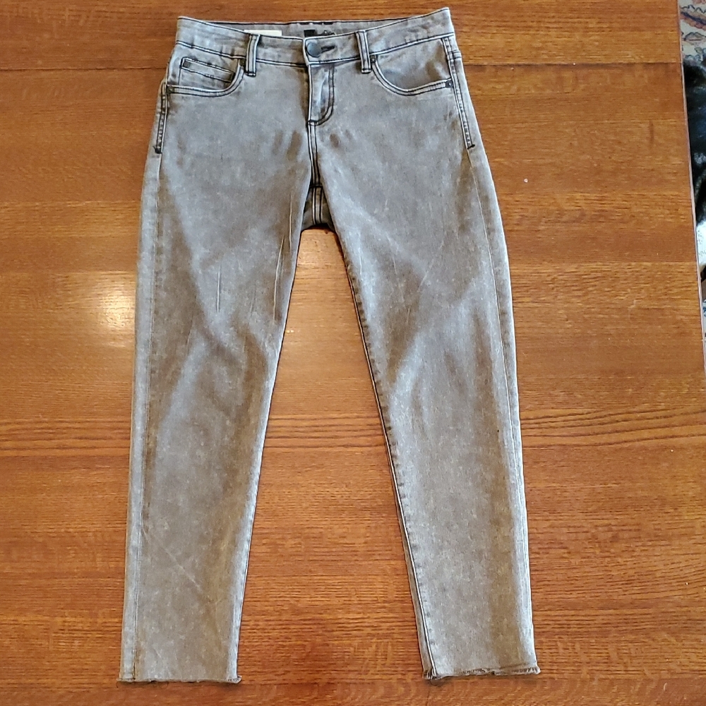 Kut from the Kloth Diana Skinny Brown Ankle Jeans